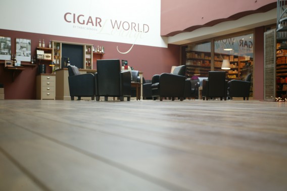 Cigarworld Lounge 2005